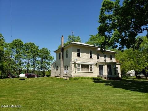 5988 Ostrum Rd, Belding, MI 48809 photo 1