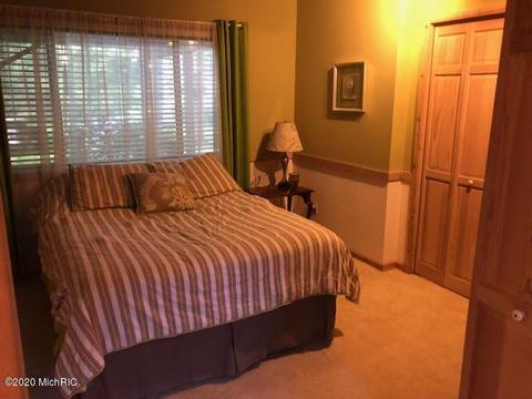 19042 E Brandywine Dr, Gobles, MI 49055 photo 23