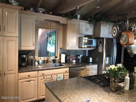 19042 E Brandywine Dr, Gobles, MI 49055 photo 13
