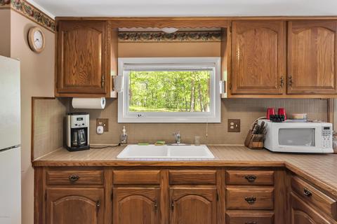 511 Huff Rd, Manistee, MI 49660 photo 13