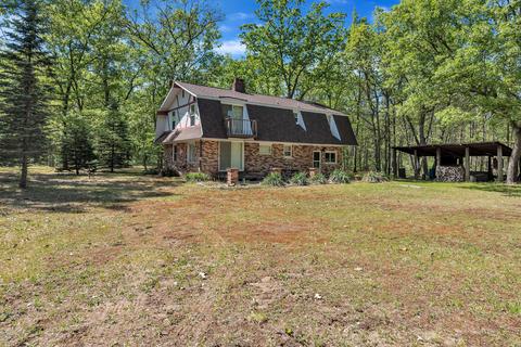 511 Huff Rd, Manistee, MI 49660 photo 2