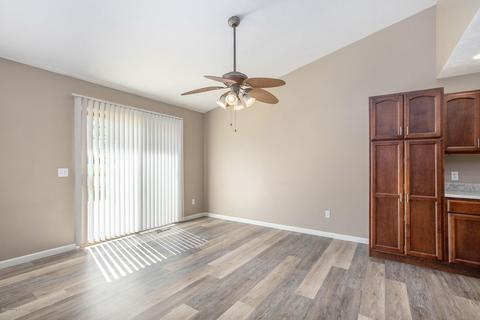 1068 S Peach Ct, Plainwell, MI 49080 photo 9