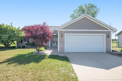 1068 S Peach Ct, Plainwell, MI 49080 photo 1