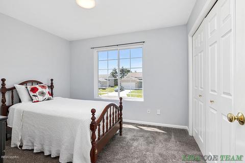 422 White Pine Ct, Belding, MI 48809 photo 22