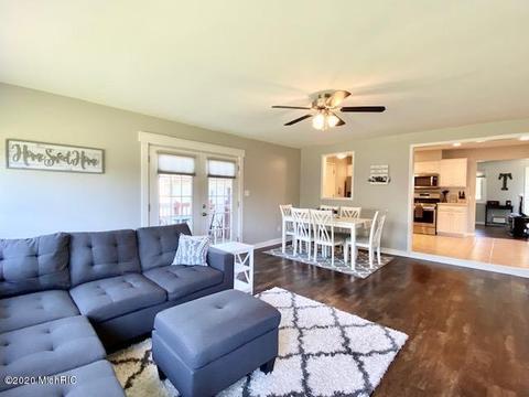 1712 Joan Ct, Dorr, MI 49323 photo 14