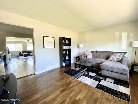 1712 Joan Ct, Dorr, MI 49323 photo 18