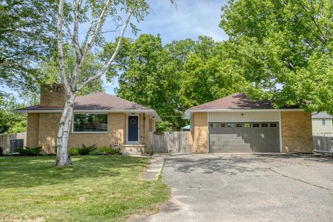371 Cherry St, Newaygo, MI 49337 photo 1