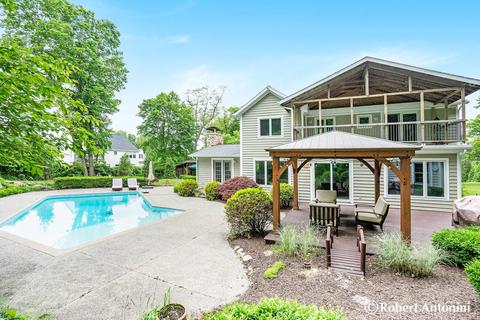 749 Grand River Dr NE, Ada, MI 49301 photo 8