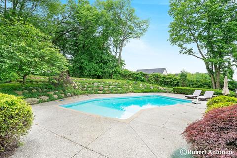 749 Grand River Dr NE, Ada, MI 49301 photo 15