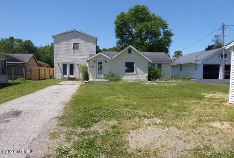 2912 S 3rd St, Niles, MI 49120 photo 1