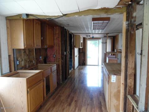 2912 S 3rd St, Niles, MI 49120 photo 5