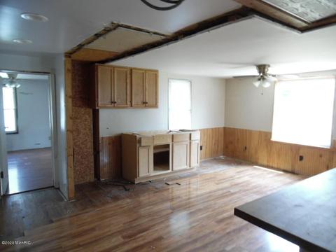 2912 S 3rd St, Niles, MI 49120 photo 6