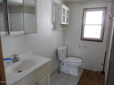 2912 S 3rd St, Niles, MI 49120 photo 9