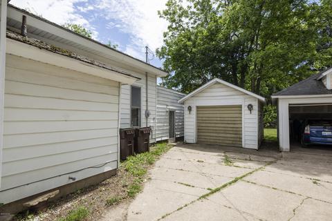 203 Rust Ave, Big Rapids, MI 49307 photo 3