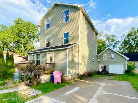 28 E Maple St, Fremont, MI 49412 photo 1