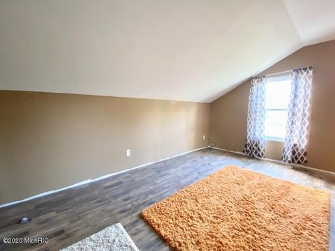 28 E Maple St, Fremont, MI 49412 photo 21
