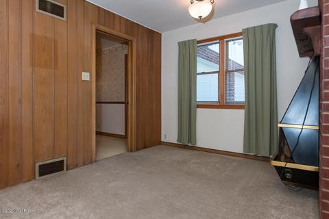 306 E Delaware St, Decatur, MI 49045 photo 9