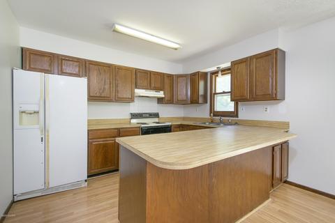 631 W May St, Belding, MI 48809 photo 13