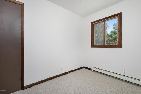 631 W May St, Belding, MI 48809 photo 3
