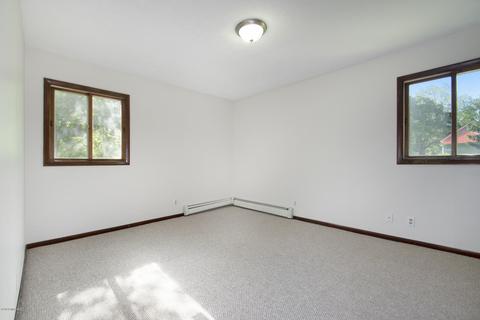 631 W May St, Belding, MI 48809 photo 6