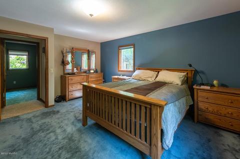 5075 W Bard Rd, Whitehall, MI 49461 photo 9