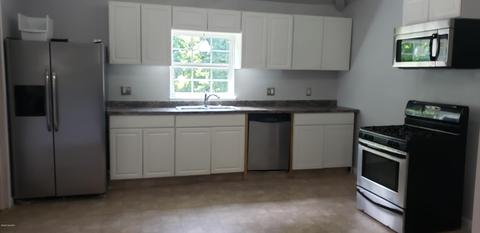 638 S Winter St, Adrian, MI 49221 photo 9