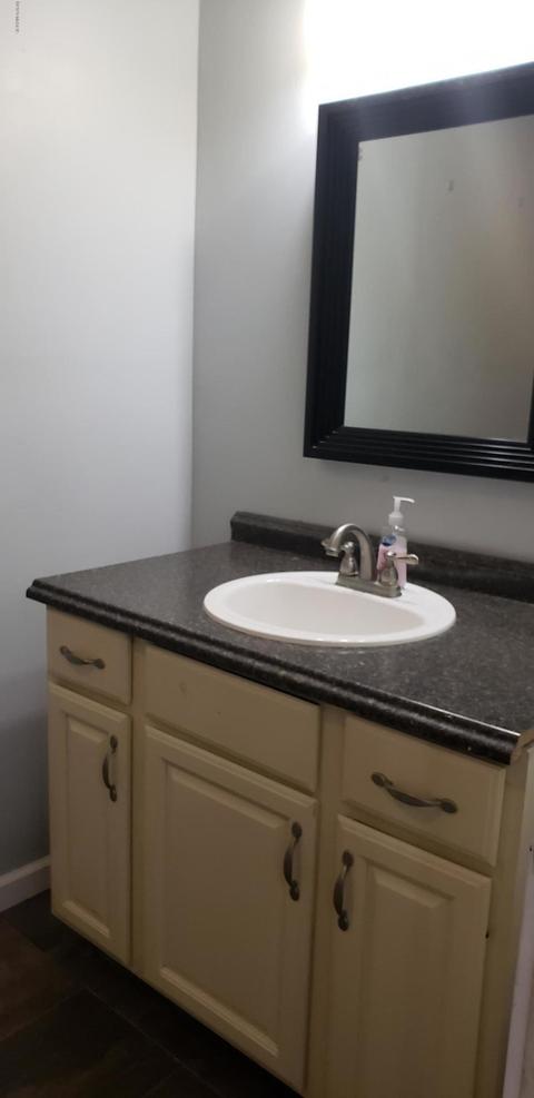 638 S Winter St, Adrian, MI 49221 photo 11