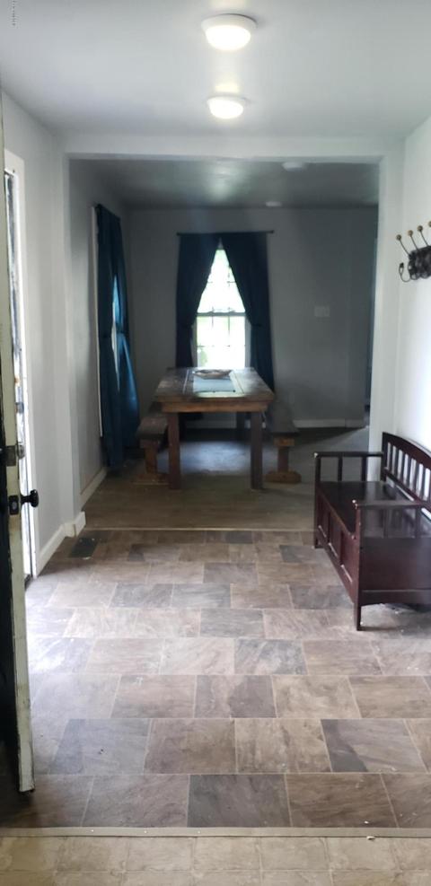 638 S Winter St, Adrian, MI 49221 photo 10