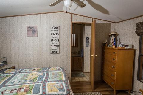 462 N 14th Ave, Mears, MI 49436 photo 7