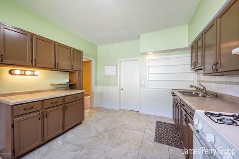 422 Clark St, Big Rapids, MI 49307 photo 11