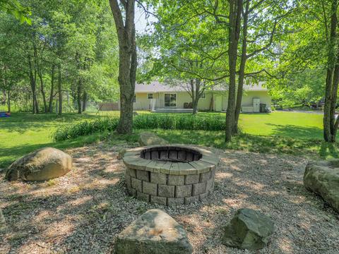 90 1st St, Plainwell, MI 49080 photo 27