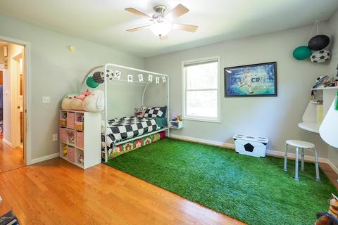 90 1st St, Plainwell, MI 49080 photo 17