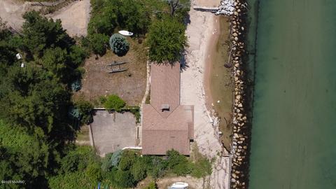 30034 Lake Bluff Dr, Covert, MI 49043 photo 22