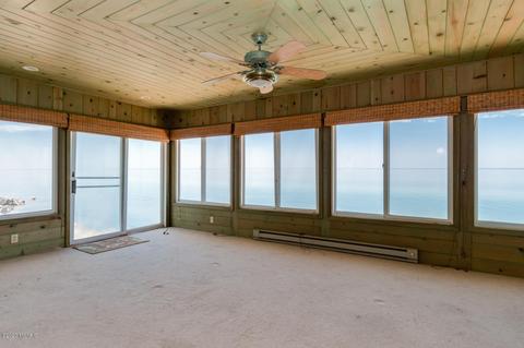30034 Lake Bluff Dr, Covert, MI 49043 photo 10