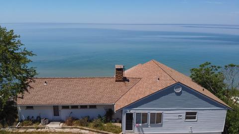 30034 Lake Bluff Dr, Covert, MI 49043 photo 6