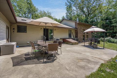 6077 Whites Bridge Rd, Belding, MI 48809 photo 4