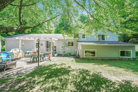 235 S Webster St, White Cloud, MI 49349 photo 5