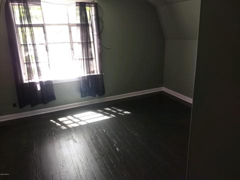 130 10th St, Plainwell, MI 49080 photo 6