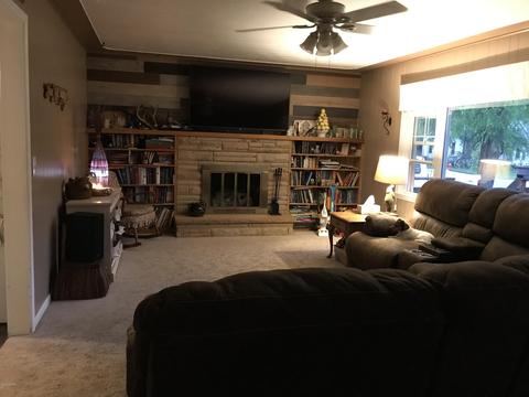 123 W Gilson St, Edmore, MI 48829 photo 7