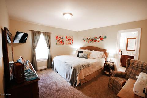1420 Hickory St, Niles, MI 49120 photo 9