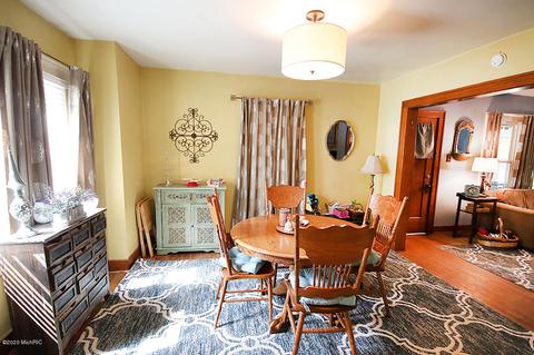 1420 Hickory St, Niles, MI 49120 photo 4