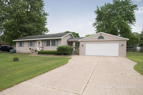 4173 Janet Dr, Dorr, MI 49323 photo 2