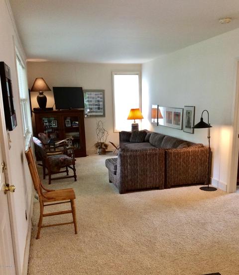300 First Ave, Manistee, MI 49660 photo 4