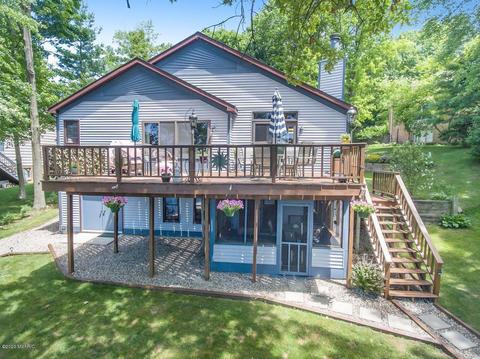 352 Highland Ct, Plainwell, MI 49080 photo 6