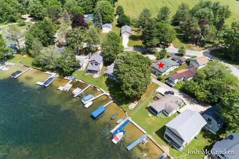 2372 Lakeside Dr, Stanton, MI 48888 photo 6