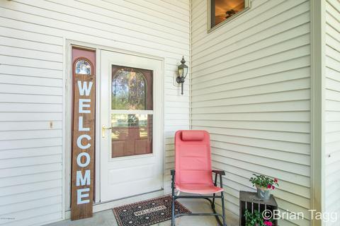 3877 Hidden Forest Dr, Dorr, MI 49323 photo 3