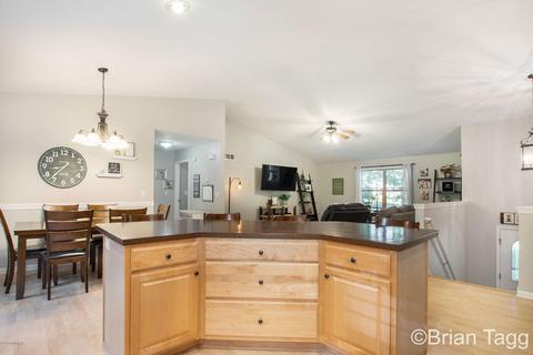 3877 Hidden Forest Dr, Dorr, MI 49323 photo 12