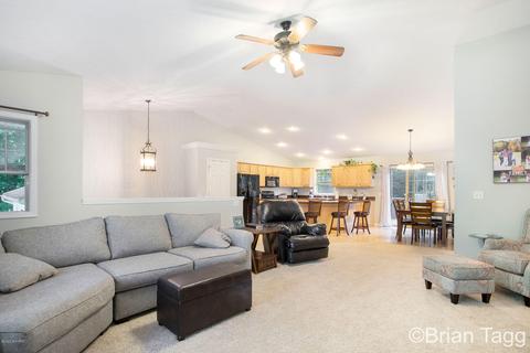3877 Hidden Forest Dr, Dorr, MI 49323 photo 7