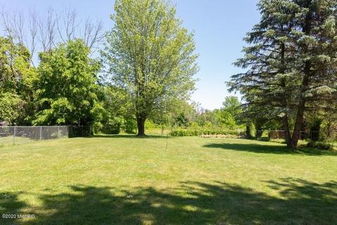 207 Cedar St, Three Oaks, MI 49128 photo 11