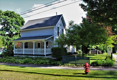 322 N Mill St, Stanton, MI 48888 photo 1